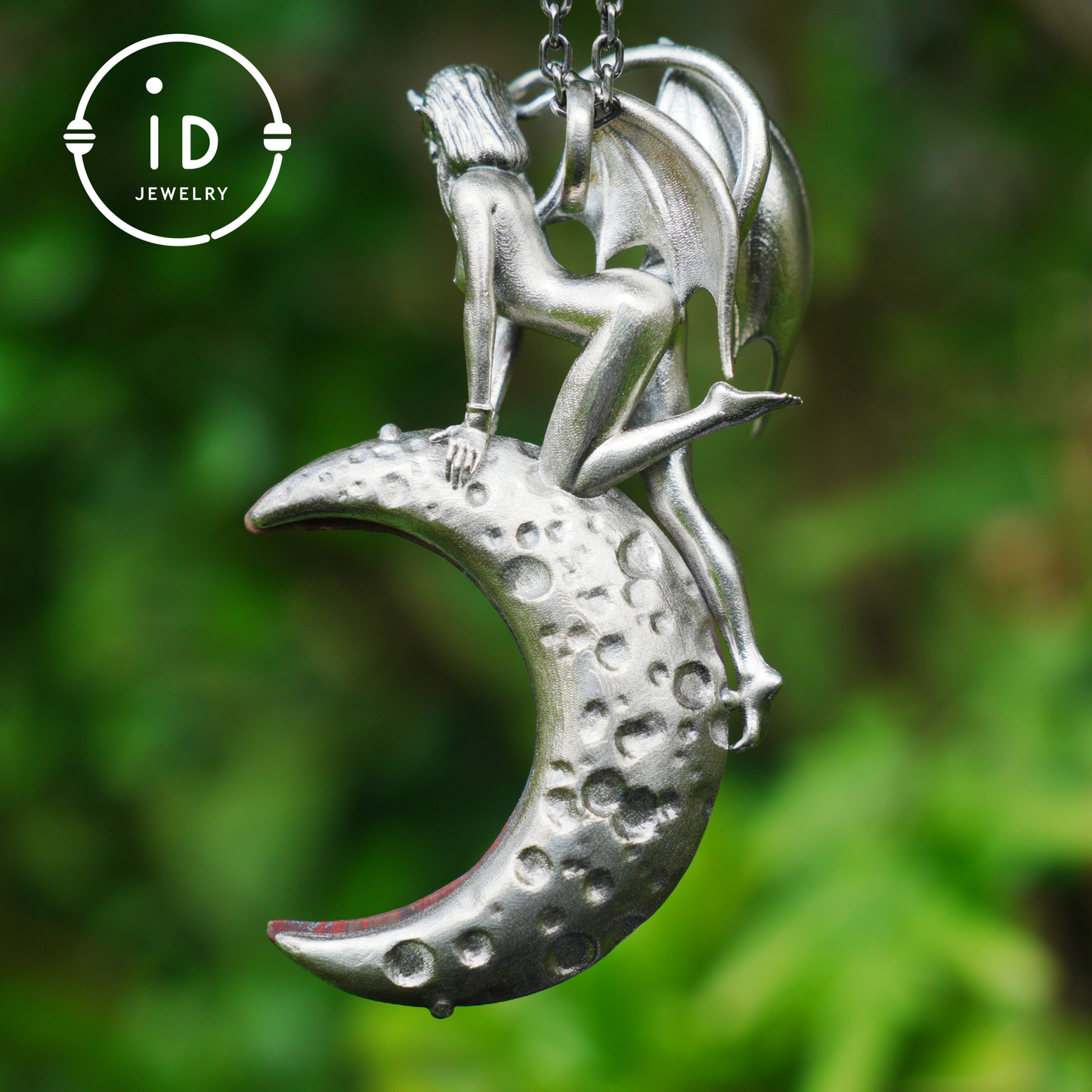 Handgeschnitzter Sukkubus-Anhänger aus 925er Silber | Blutmond & Blutstein-Halbmond | Geflügelter Dämon, gotischer Schutztalisman | Perfektes gotisches Geschenk
