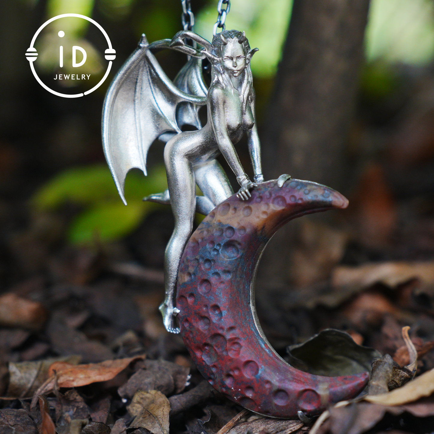 Handgeschnitzter Sukkubus-Anhänger aus 925er Silber | Blutmond & Blutstein-Halbmond | Geflügelter Dämon, gotischer Schutztalisman | Perfektes gotisches Geschenk