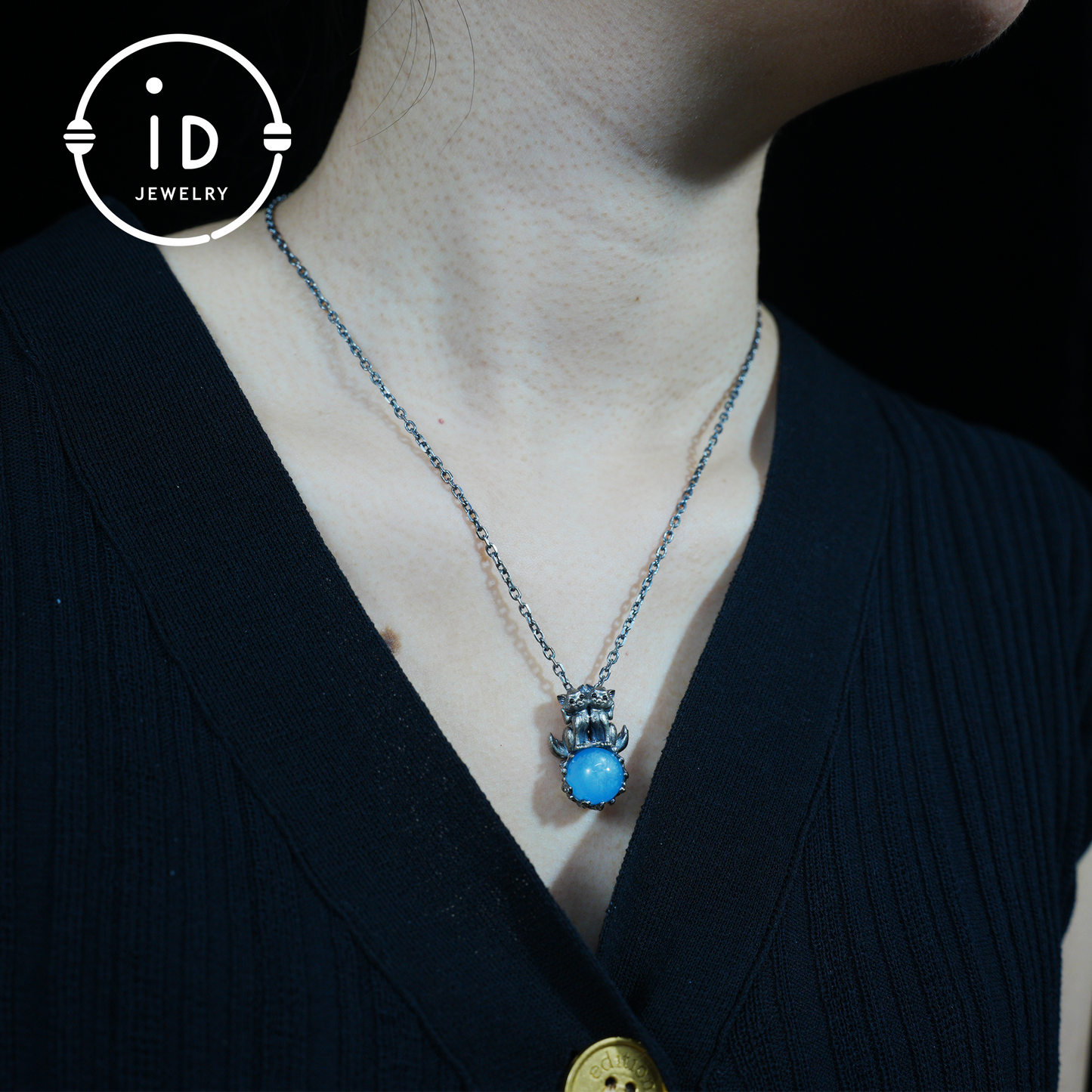 Fuchs-Totem-Anhänger mit Aquamarin – Fantasy-Tier-Amulett-Halskette, handgefertigter Geisterschmuck, Zwillingswächter-Design