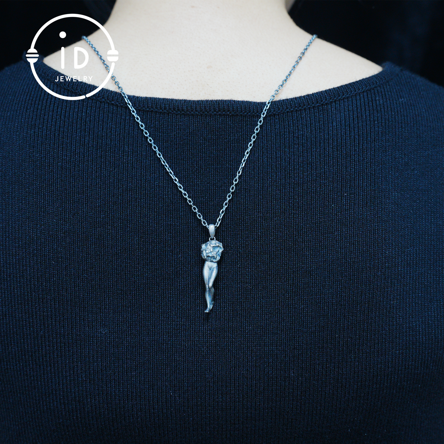 Kunstskulptur Anhänger Amulett, handgefertigter Totemschmuck mit femininer Form und Steinstruktur, symbolische Erwachenskette, Mythos inspiriert