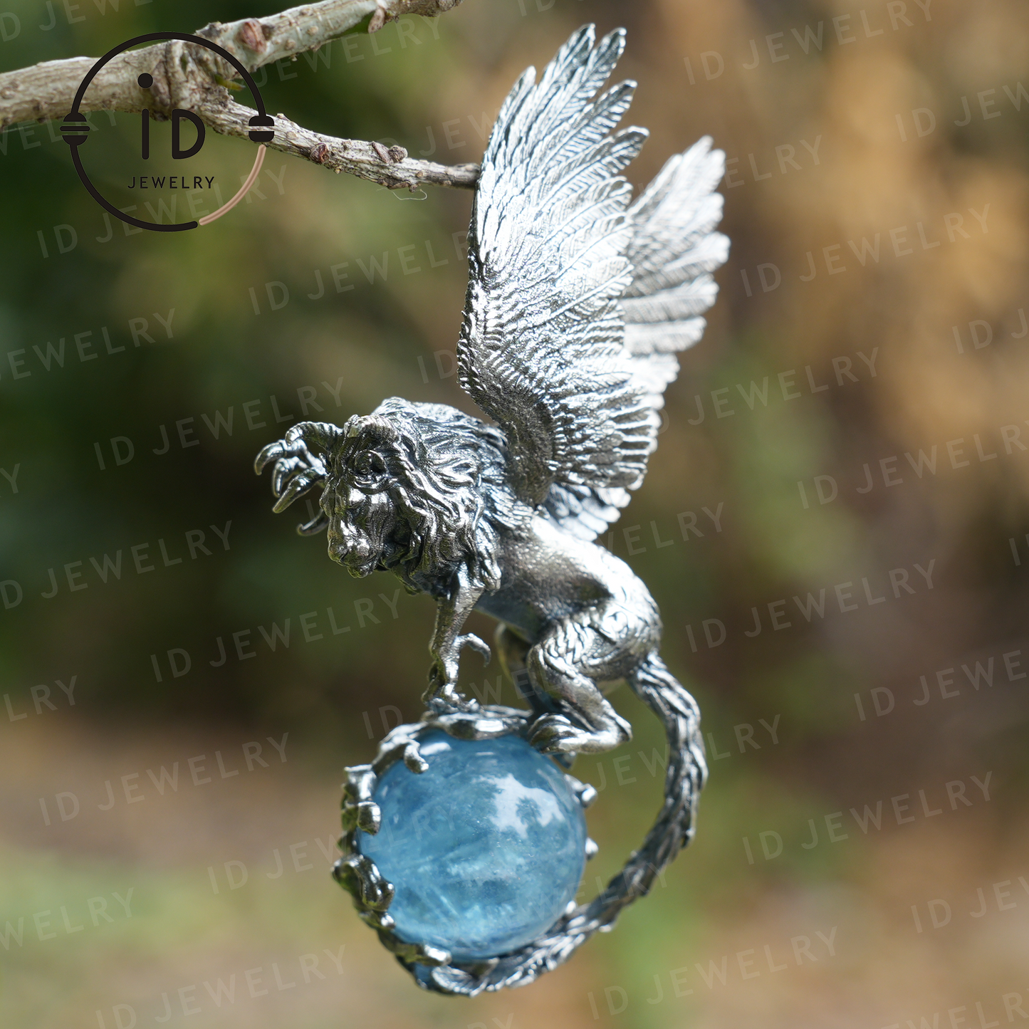 Geflügelter Löwenanhänger - Handgefertigter Schmuck aus 925er Sterlingsilber mit Aquamarin - Symbol der Weisheit und des spirituellen Schutzes - Geschenk für Sie
