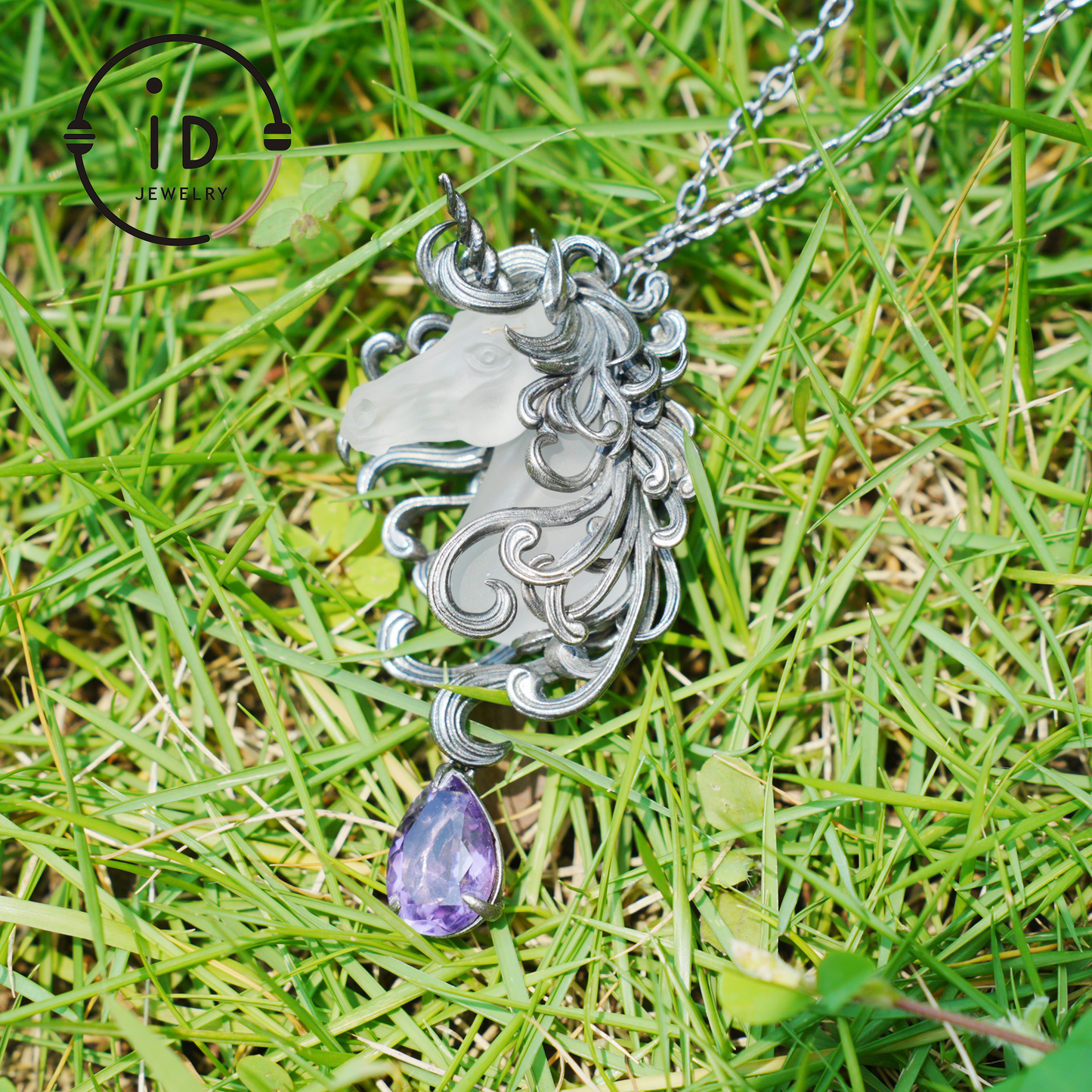 Einhorn-Totem-Halskette | Handgefertigtes 925er Sterlingsilber | Fantasy-/Gothic-Geschenk | Fein geschnitzte wallende Mähne | Couture Artisan Silberschmuck