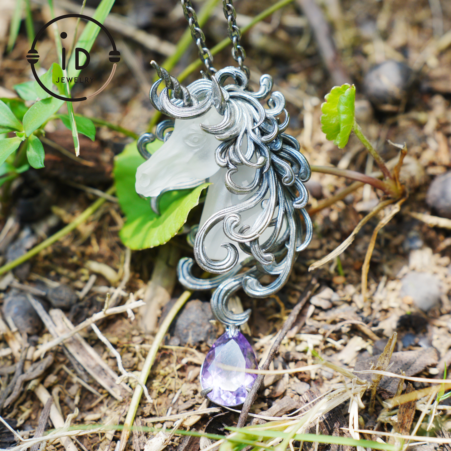 Einhorn-Totem-Halskette | Handgefertigtes 925er Sterlingsilber | Fantasy-/Gothic-Geschenk | Fein geschnitzte wallende Mähne | Couture Artisan Silberschmuck