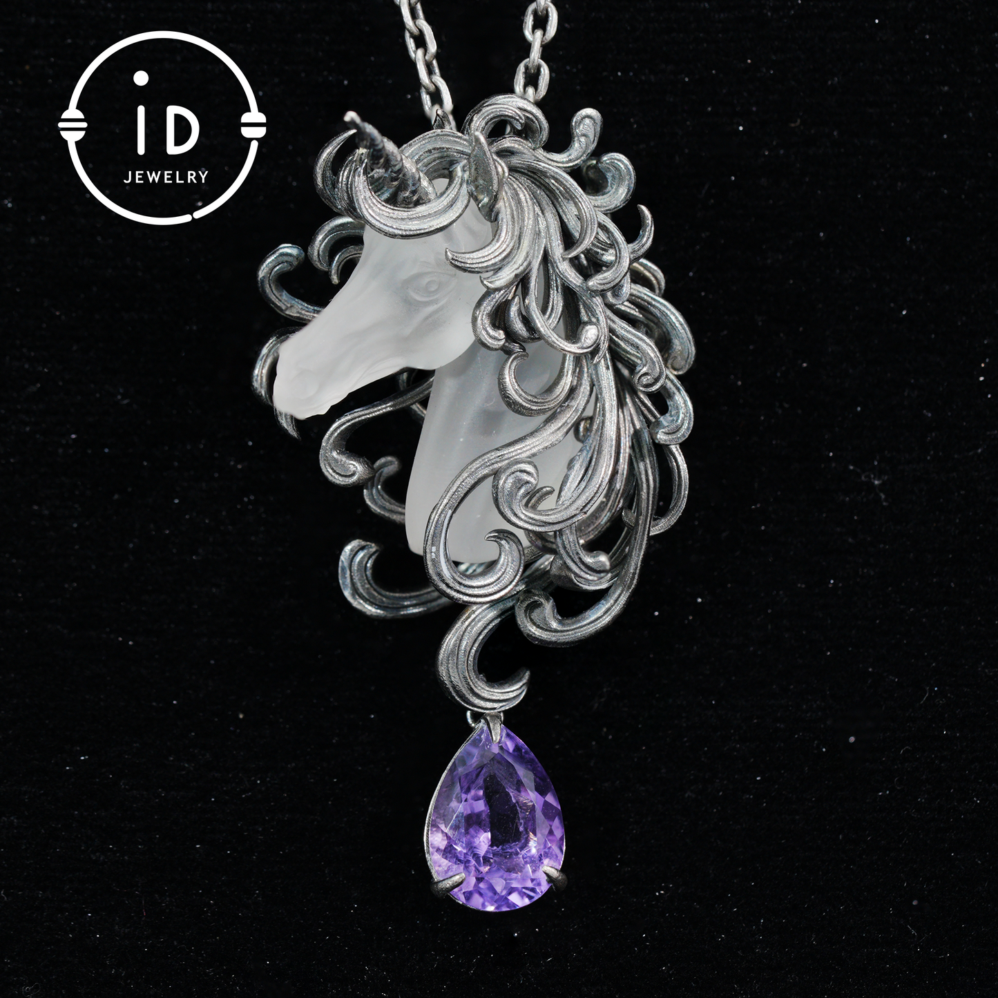 Einhorn-Totem-Halskette | Handgefertigtes 925er Sterlingsilber | Fantasy-/Gothic-Geschenk | Fein geschnitzte wallende Mähne | Couture Artisan Silberschmuck