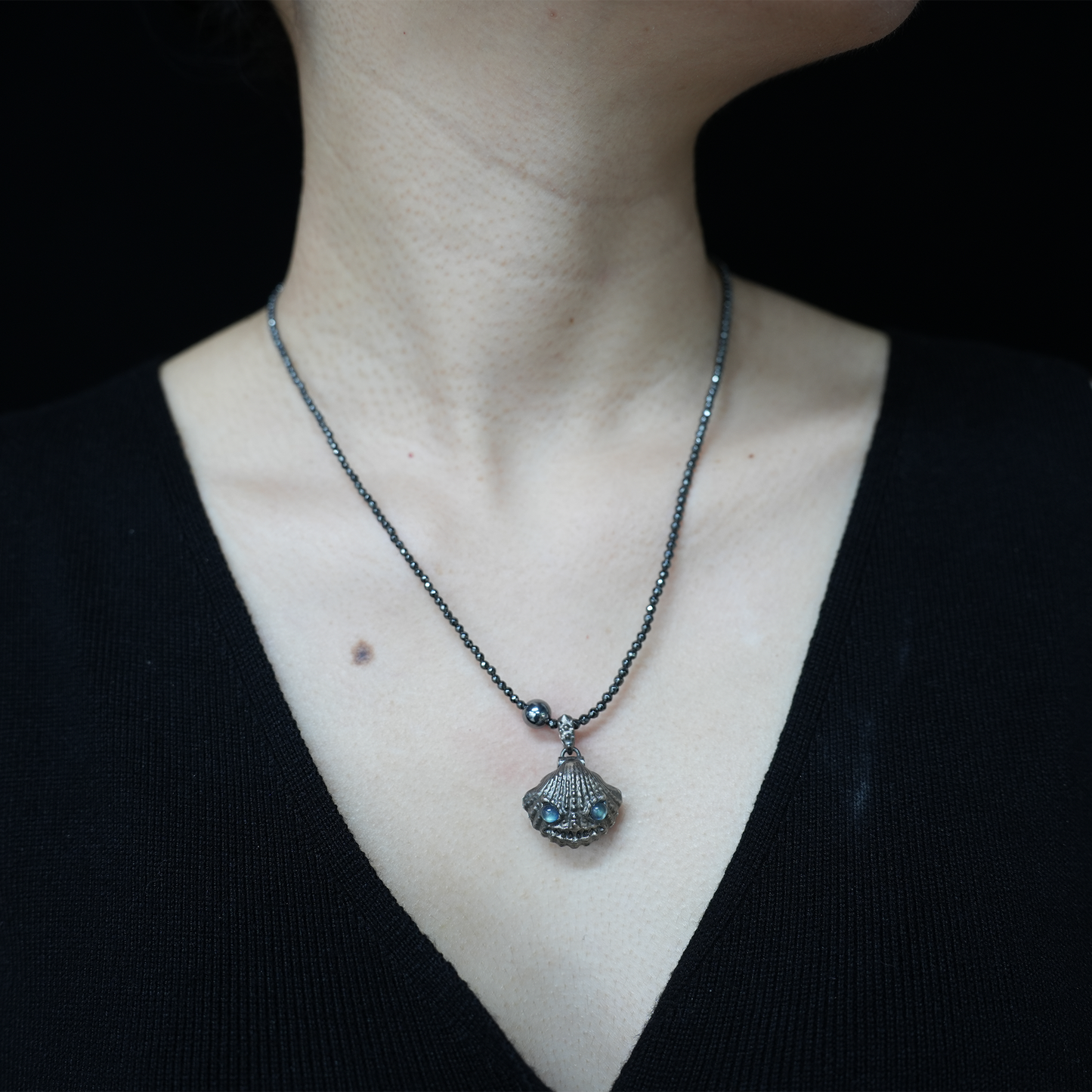Handgefertigter Muschelanhänger – 925er Sterlingsilber mit Labradorit und Ozeanjaspis – Schlüssel zum Unterbewusstsein – Spirituelles Schutzgeschenk