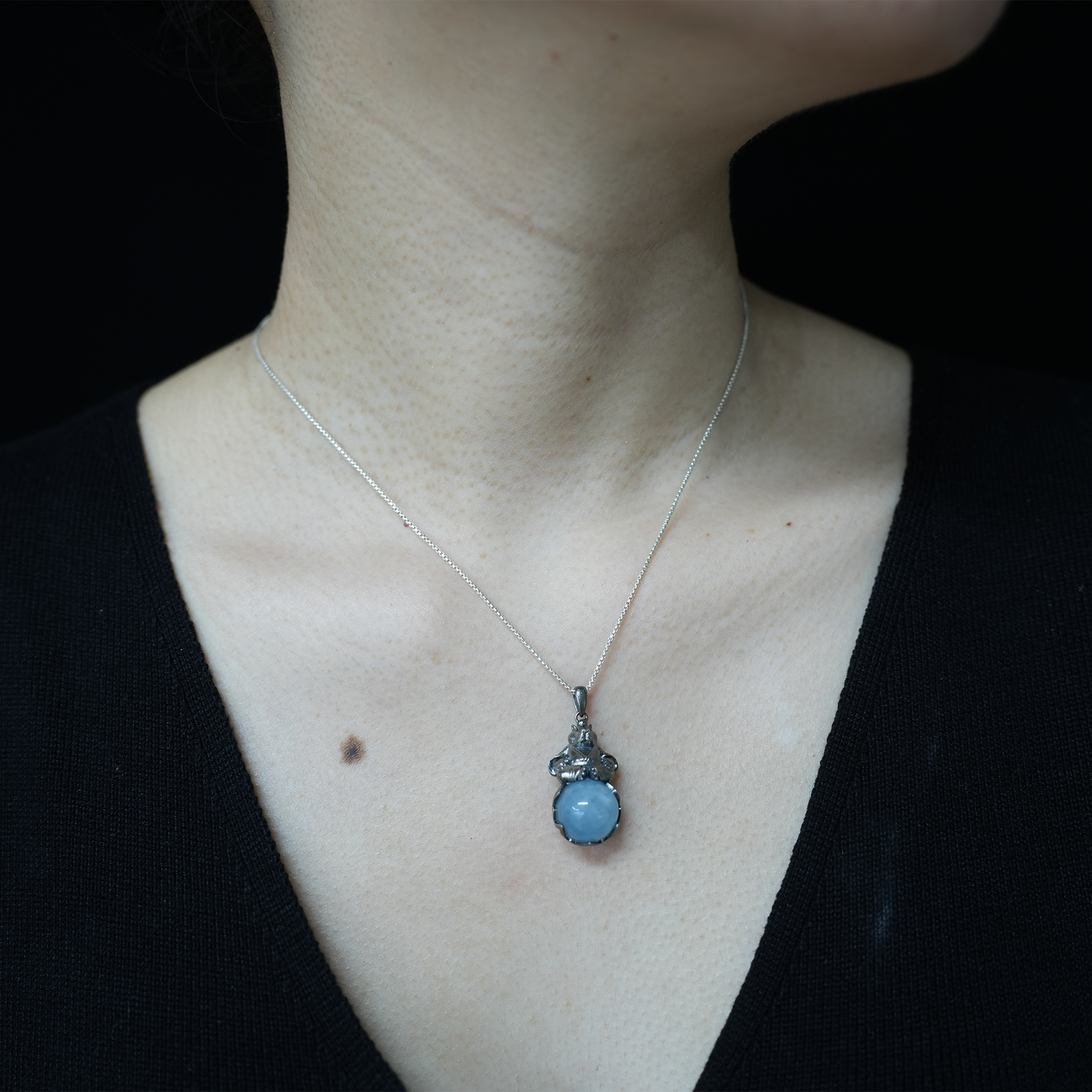 Capybara-Anhänger-Halskette · Zen-Tiertotem · Symbol für inneren Frieden · Geschenk für Meditationsliebhaber