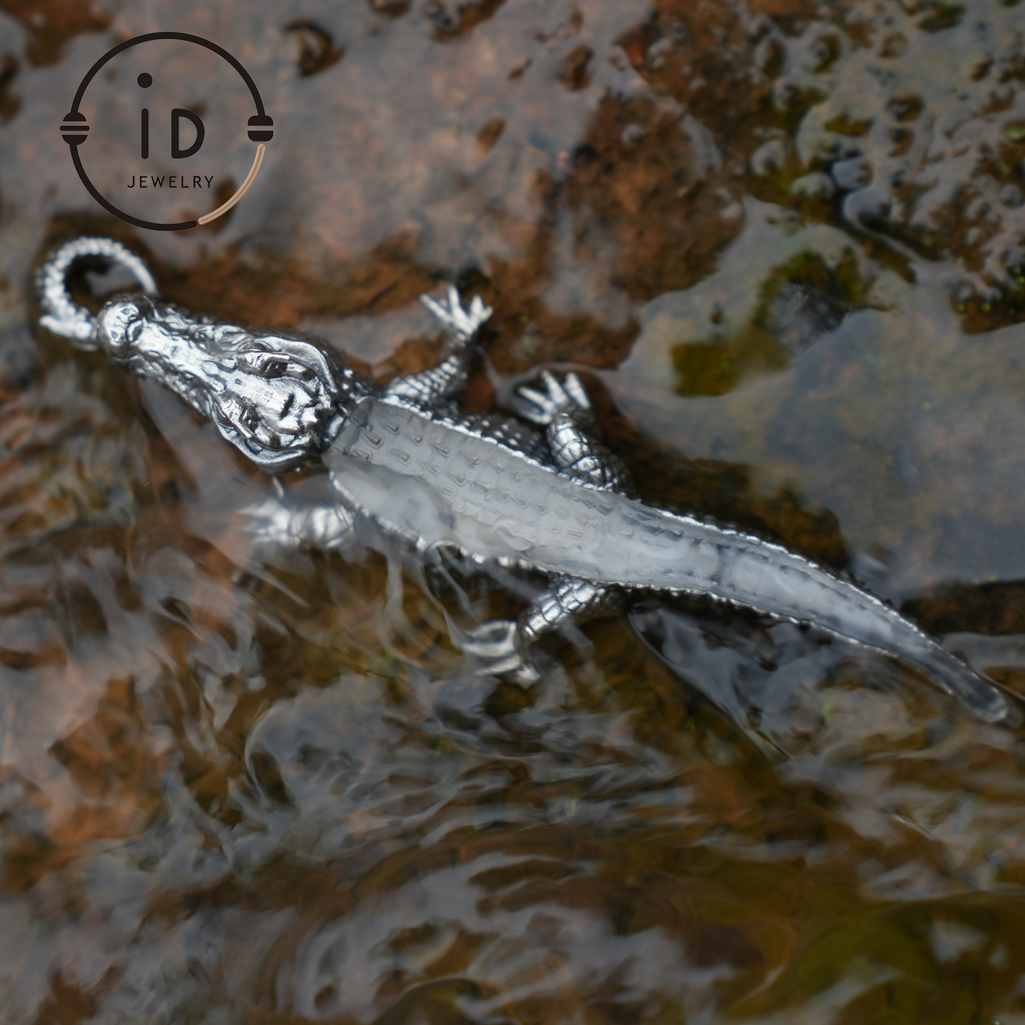 HandmadeCrocodilePendant | AnimalThemeJewelryGift | WildlifeStyleBrooch | Handmade925SilverJewelry