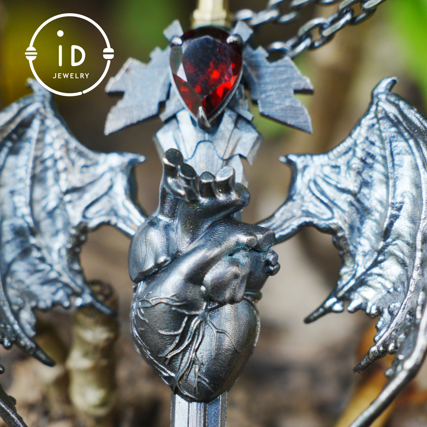 925 Silver Guardian Heartblade Necklace · Handmade 925 Silver Necklace · Garnet Symbolizing Vitality · Silver Jewelry Gift