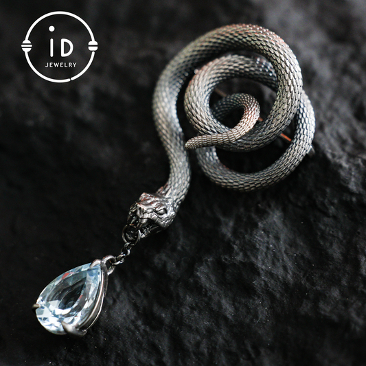 Handgefertigte Schlangenbrosche mit Aquamarin | Mystisches Symbol | Vintage Fantasy Schmuck