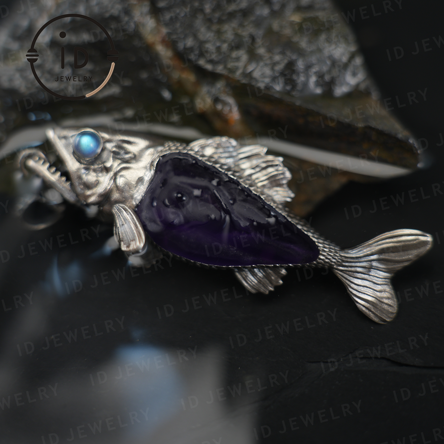 Mystischer Fischanhänger mit Amethyst & Labradorit – Künstlerischer Talismanschmuck, handgefertigtes Fantasy-Halskettengeschenk