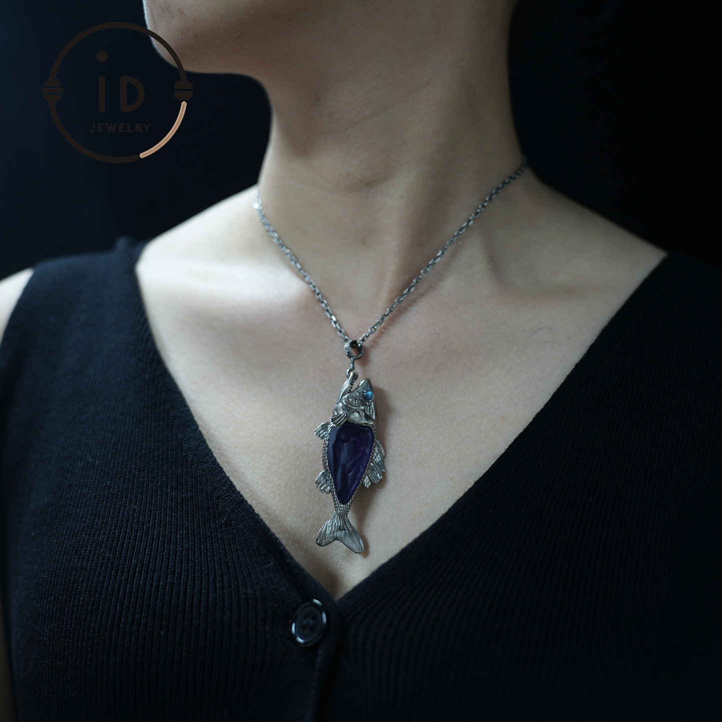 Mystischer Fischanhänger mit Amethyst & Labradorit – Künstlerischer Talismanschmuck, handgefertigtes Fantasy-Halskettengeschenk