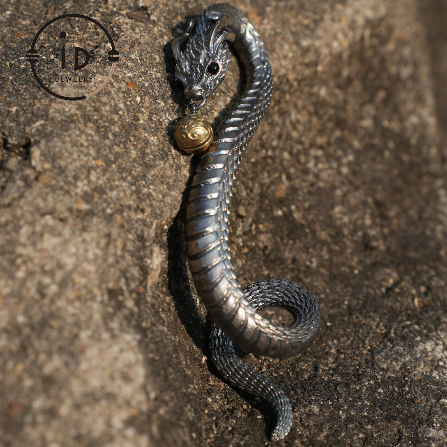 Eternal Coil Drachenschlangenbrosche – 925 Sterling Silber | Handgefertigtes Schlangendesign | Einzigartiger Fantasy-Schmuck