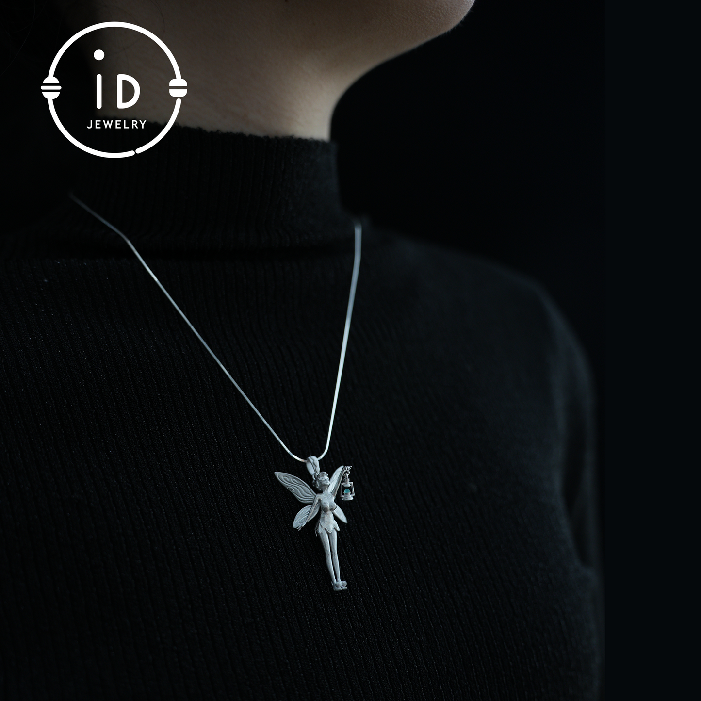 Mystischer Feenanhänger | Handgefertigter Silberschmuck | Magische Elfe mit Laterne | Fantasy-Feenkette | Eleganter Kristallanhänger