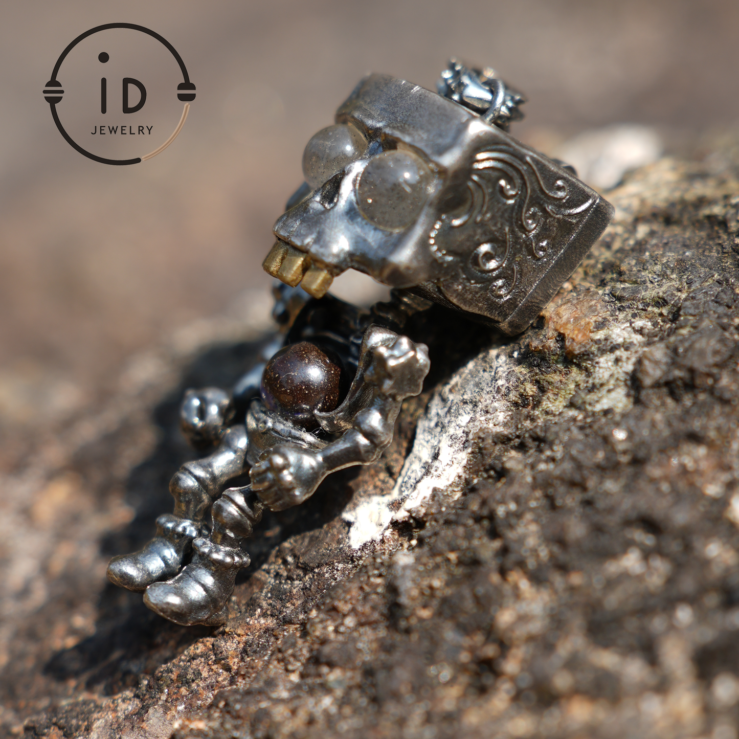 Mechanical Skull Pendant | S925 Silver with Labradorite | Unique Gothic Jewelry