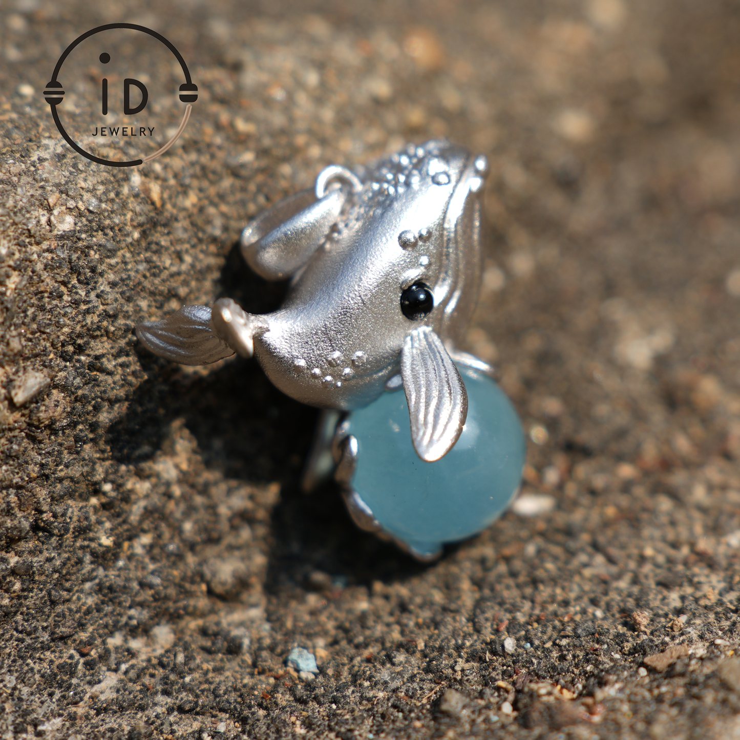 Ocean Guardian Whale Pendant - S925 Silver with Aquamarine Cat's Eye - Handcrafted Ocean-Inspired Jewelry