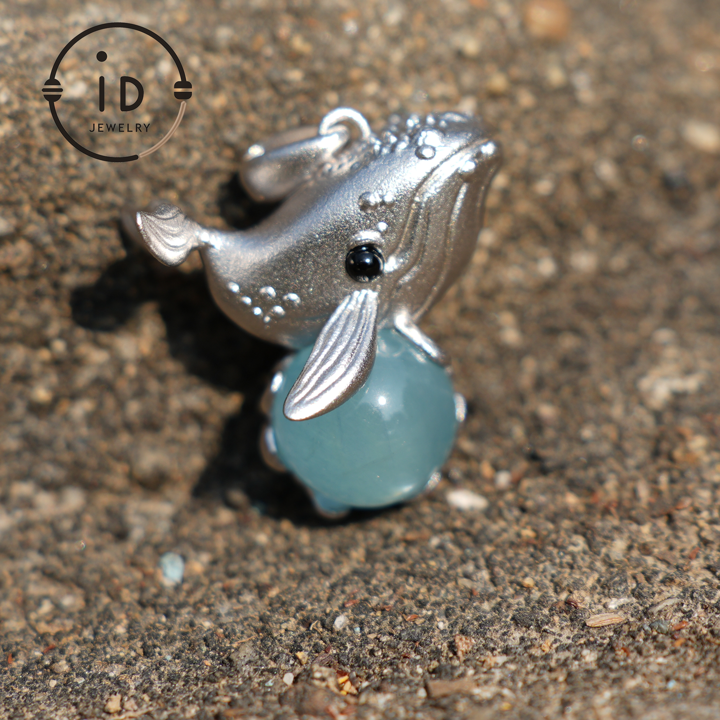 Ocean Guardian Whale Pendant - S925 Silver with Aquamarine Cat's Eye - Handcrafted Ocean-Inspired Jewelry