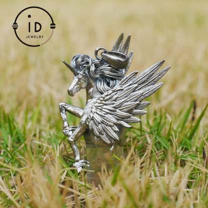925 Silver Unicorn Pendant with Wings, Natural Crystal, Mystical Fantasy Jewelry, Gift for Her, Birthday Gift, Unique Silver Necklace