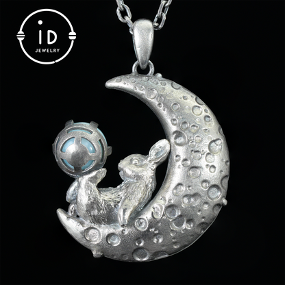 Hasen-Amulett-Anhänger mit Larimar und weißem Kristallmond, handgefertigter Fantasy-Schmuck, Himmlisches Totem, verträumtes Schutzgeschenk