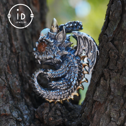 Handgefertigter Drachenanhänger | Gotisches Silberamulett | Mystische Augen und Flügel | Fantasy-Schmuck 