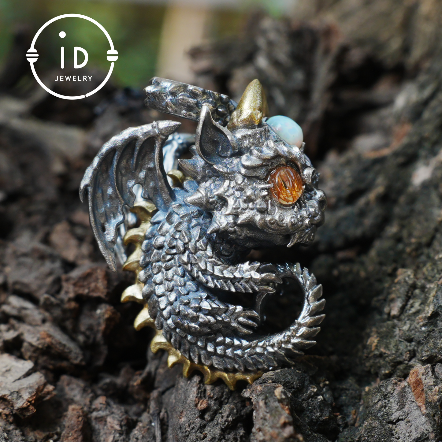 Handgefertigter Drachenanhänger | Gotisches Silberamulett | Mystische Augen und Flügel | Fantasy-Schmuck 