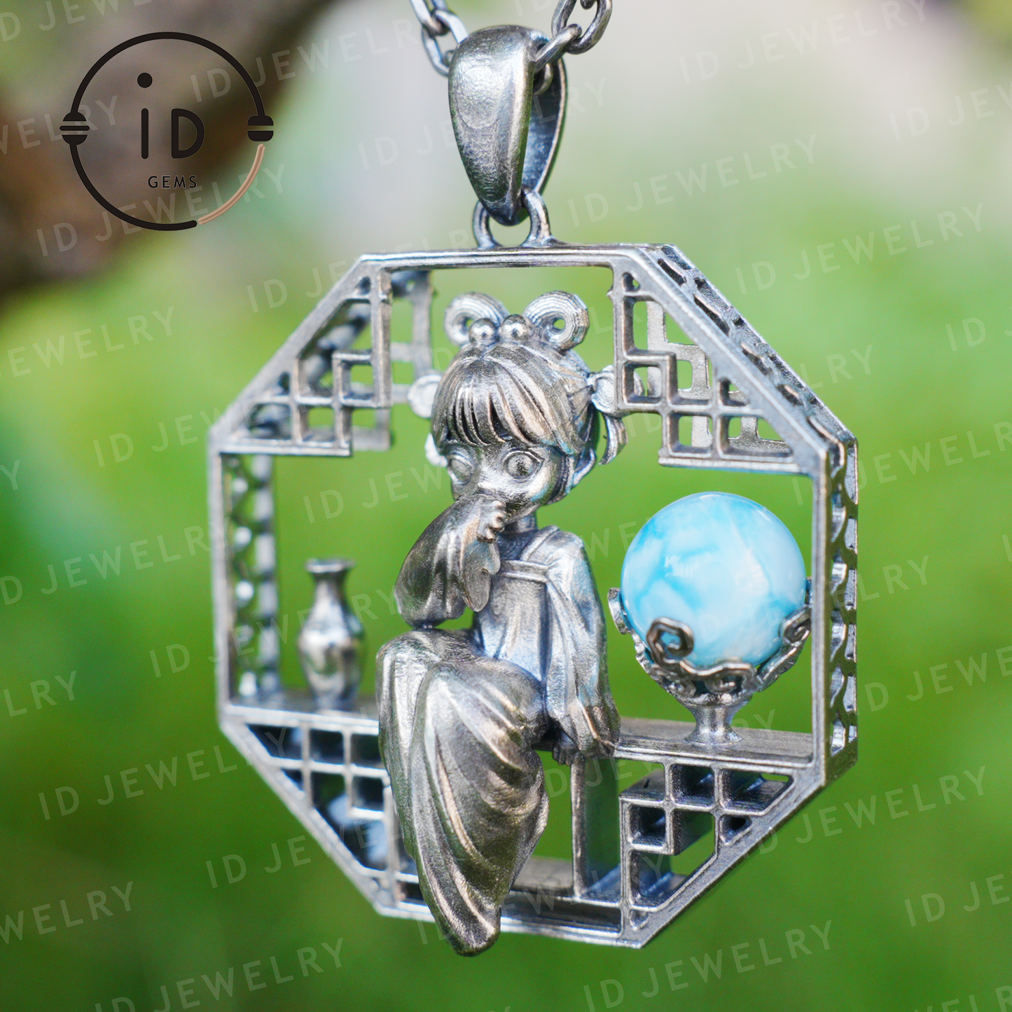 Handgefertigter achteckiger Anhänger mit Aussparung | Natürlicher Larimar-Kugel-Akzent | Retro-inspiriertes geometrisches Statement-Geschenk für kreative Seelen