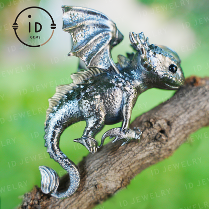 Mystischer kleiner Drachenwächter | Handgefertigter Schutzanhänger mit Fantasy-Flair | Symbolische Halskette für einen ganz besonderen Menschen