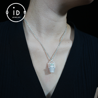 Handgefertigte Halskette mit Kätzchen-Anhänger aus 925er Silber | Grünäugige Wächterkatze | Glücks- und Trost-Talisman-Schmuck | Geschenk für Katzenliebhaber
