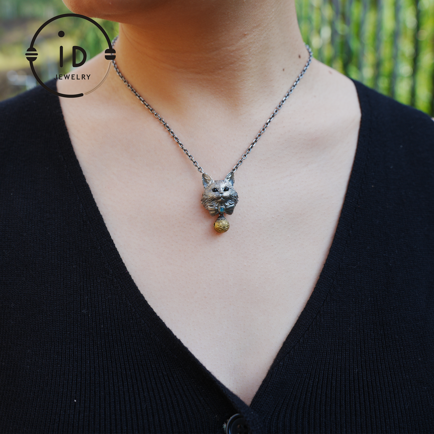 Mystischer Katzenanhänger mit Glocke, Talisman für emotionalen Schutz, handgefertigter Tierschmuck, Fantasy-Totem-Geschenk für Empathen und Träumer