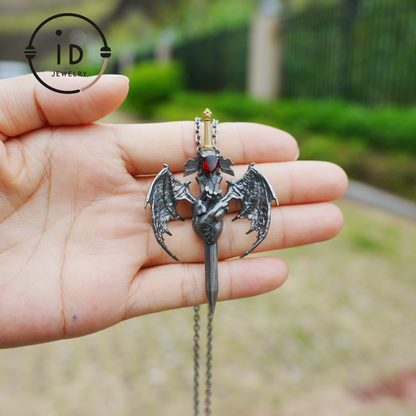 925 Silver Guardian Heartblade Necklace, Handmade 925 Silver Necklace, Garnet Symbolizing Vitality, Silver Jewelry Gift