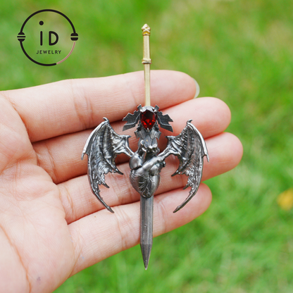 925 Silver Guardian Heartblade Necklace, Handmade 925 Silver Necklace, Garnet Symbolizing Vitality, Silver Jewelry Gift