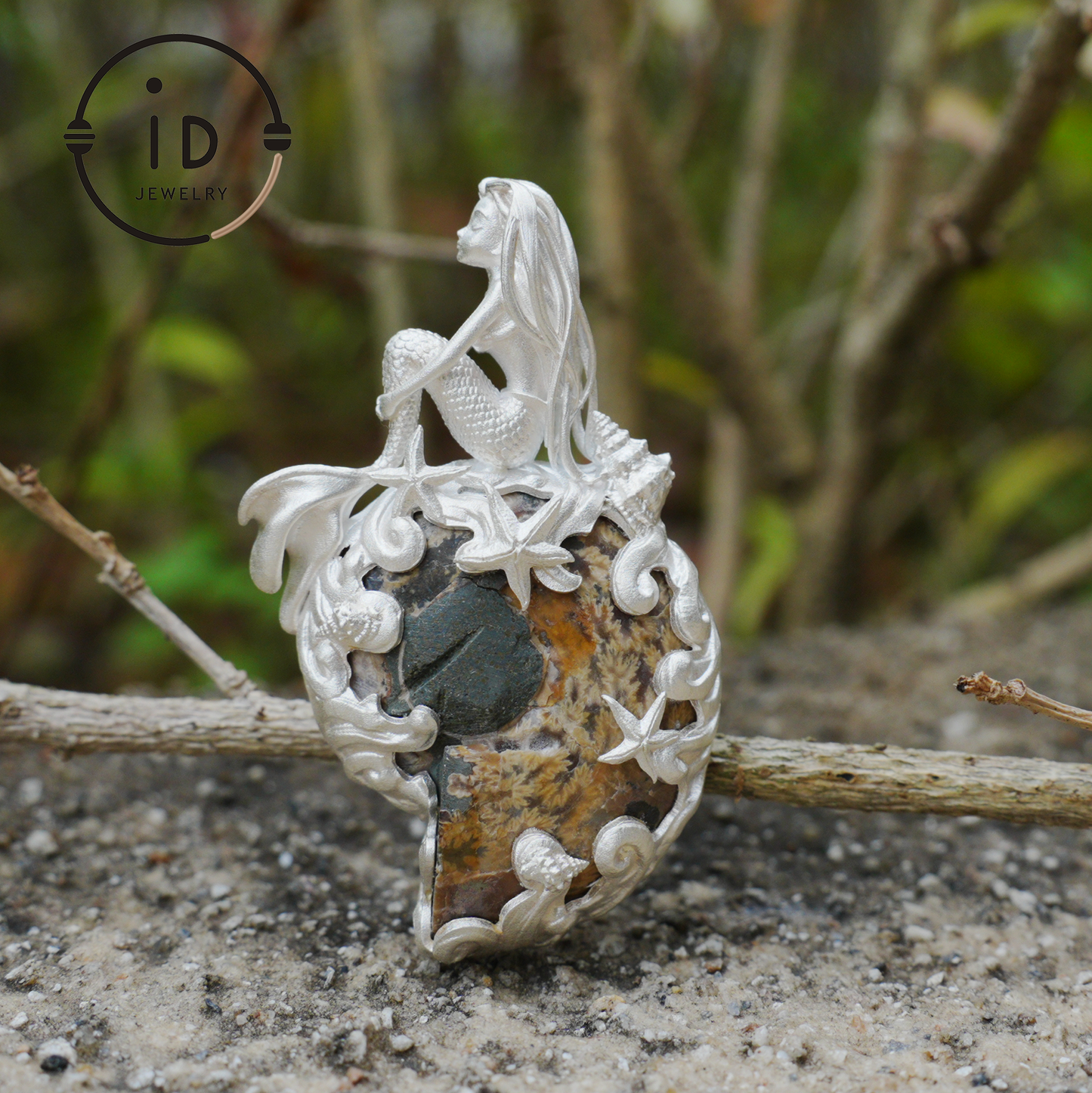 Meerjungfrau Muschel Fossil Anhänger, Handgefertigtes Meeresgöttin Amulett, Spiritueller Schutzschmuck, Mythisches Kunstdesign, Sirenenmeer Geschenk