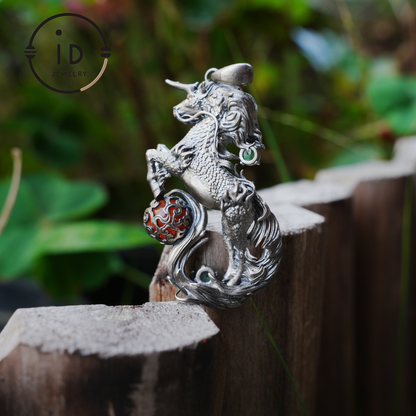 Hand-carved Fantasy Unicorn Necklace｜Wave-motif Unicorn Necklace｜Unicorn Motif Pendant｜Vintage-craft Handmade Gift