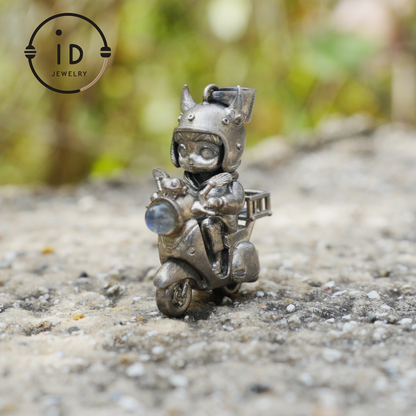 Mystischer Nachtreiter-Anhänger mit Labradoritlicht, handgefertigte Talisman-Halskette, Fantasy-Schmuck für Suchende nach innerer Reise