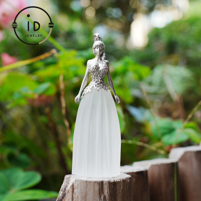 White quartz pendant of promise – A spiritual gift for her – Symbol of peace, strength & devotion – Handcrafted in 925 sterling silver