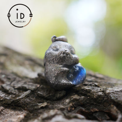 Mondhasen-Halskette aus Sterlingsilber – Wunschanhänger aus blauem Labradorit – Spiritueller Tiertotemschmuck – Süßer Hasenanhänger für inneren Frieden 