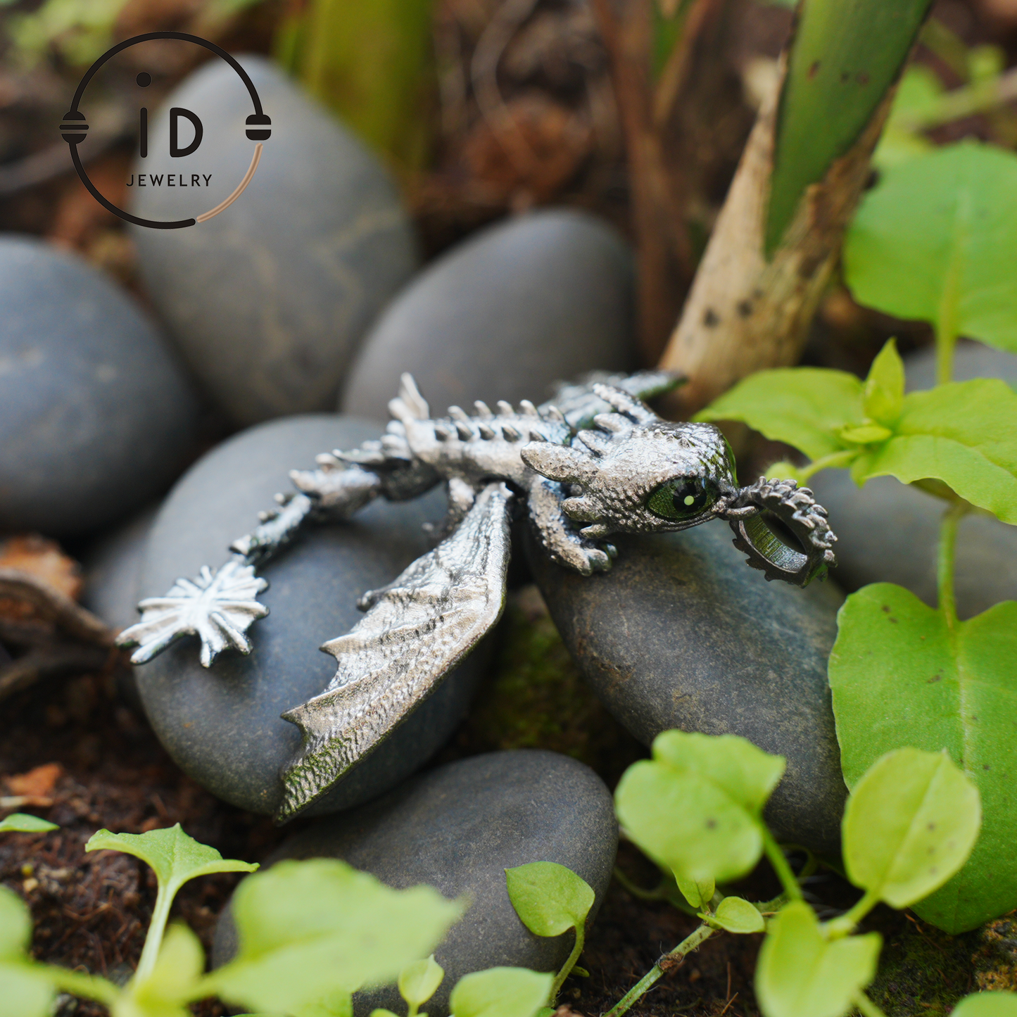 Fantasy-Drachen-Anhänger mit Emaille-Finish, handgefertigter, zahnloser Schmuck, einzigartiges Geschenk für Drachenzähmen leicht gemacht-Fans 