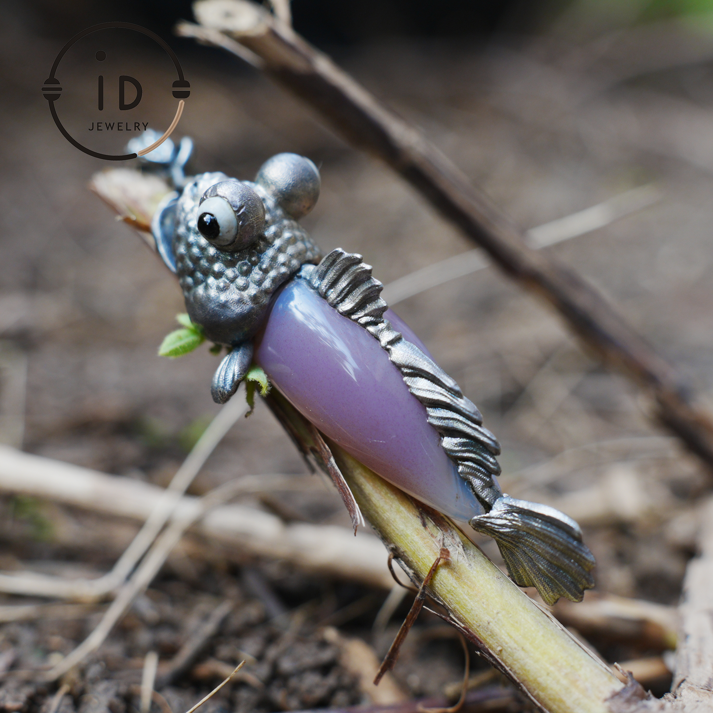 Pink Agate Fish Pendant in 925 Silver, Whimsical Totem Animal Necklace, Fantasy Vintage Jewelry Gift for Women or Men, Birthday Christmas
