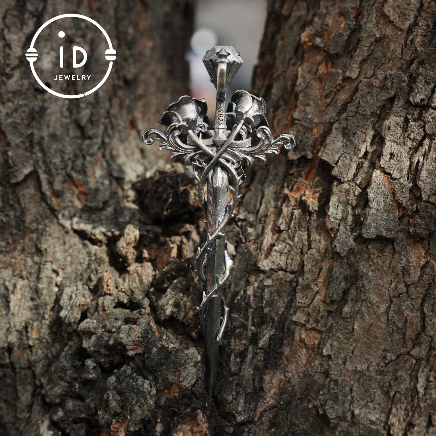 Handcrafted alexandrite pendant with rose and dagger details in oxidized silver – a symbolic talisman in gothic and witchcore style