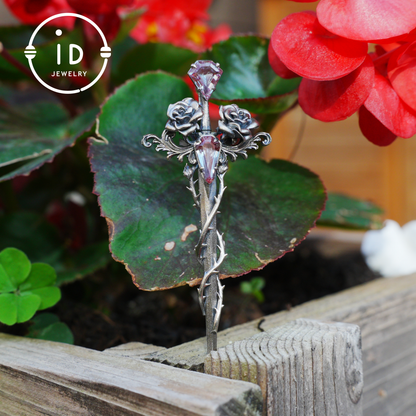 Handcrafted alexandrite pendant with rose and dagger details in oxidized silver – a symbolic talisman in gothic and witchcore style