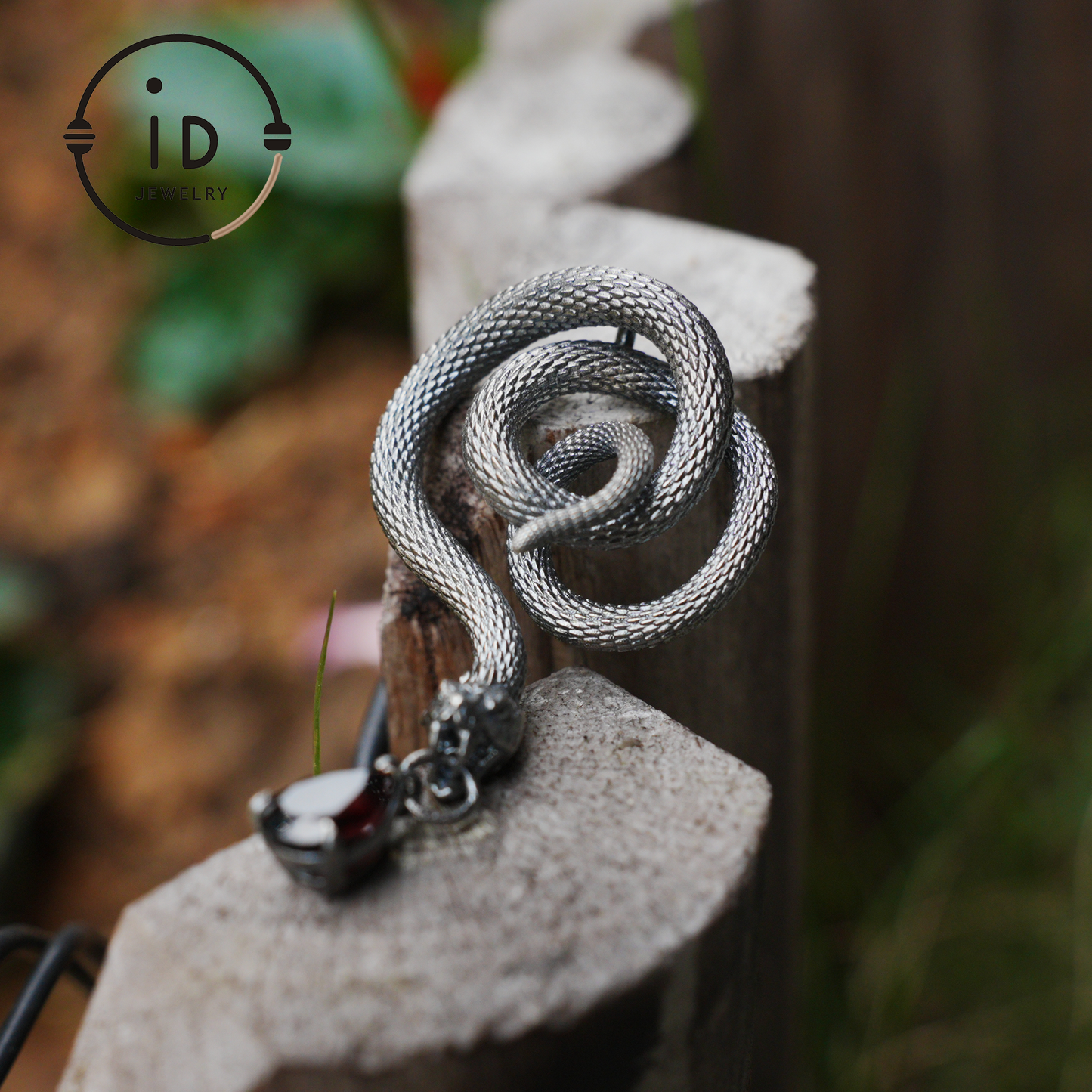 Heart-Shaped Garnet Snake Pendant in 925 Sterling Silver with Rose Motif · Gothic Vintage Aesthetic · Symbolic Dark Jewelry Gift for Her