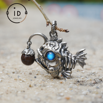 925 Sterling Silver Anglerfish Pendant with Labradorite – Handmade Artistic Jewelry for Ocean Lovers