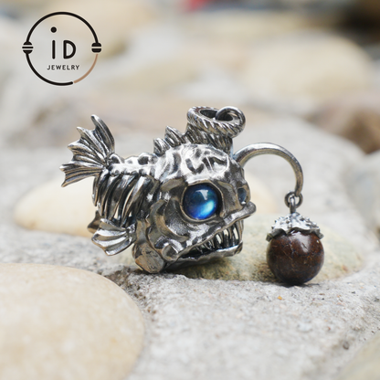 925 Sterling Silver Anglerfish Pendant with Labradorite – Handmade Artistic Jewelry for Ocean Lovers