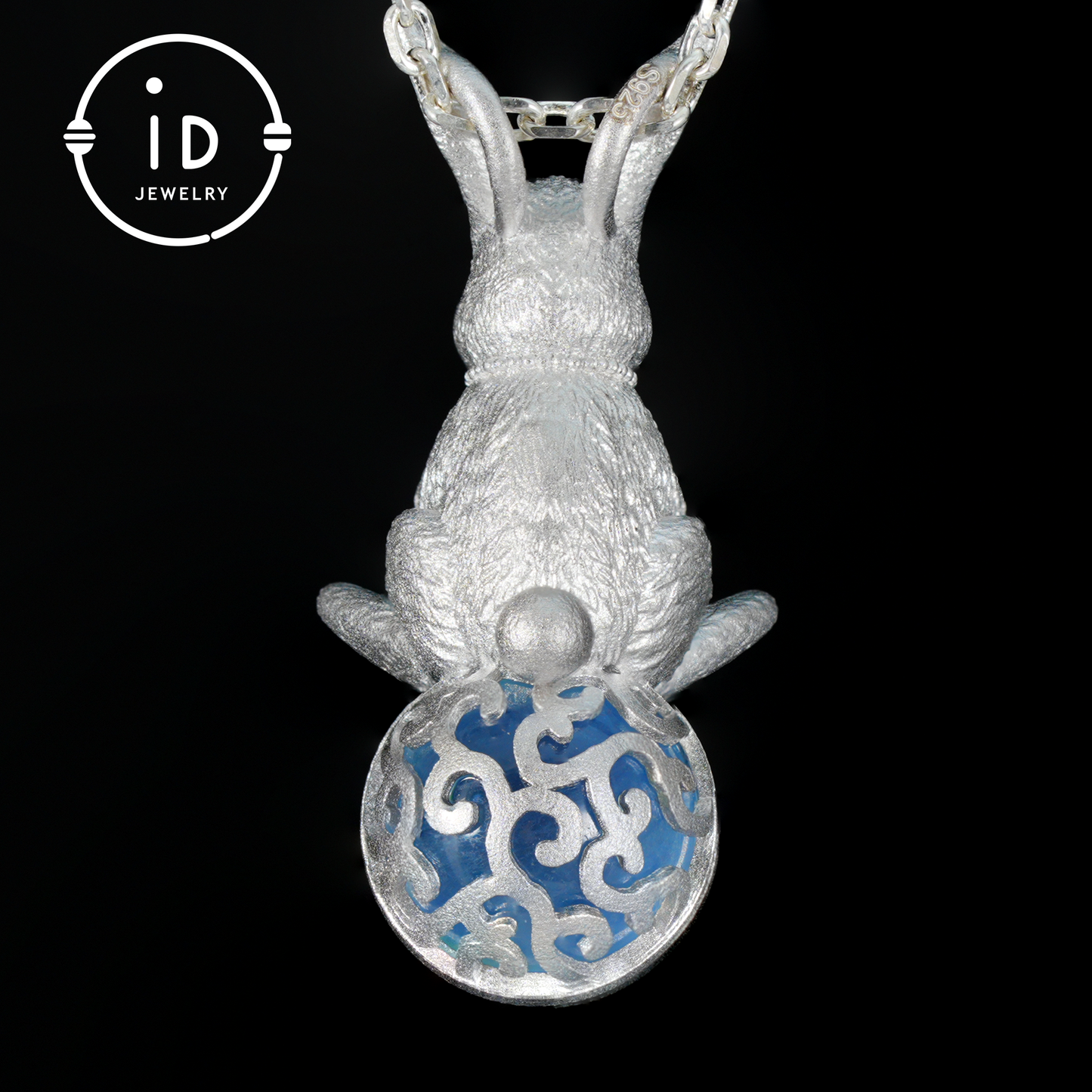 Mondhasen-Anhänger mit rotem Achat und Geisterstein | Frühlingstotem-Talisman-Schmuck | Handgemachte Fantasy-Waldhasen-Halskette