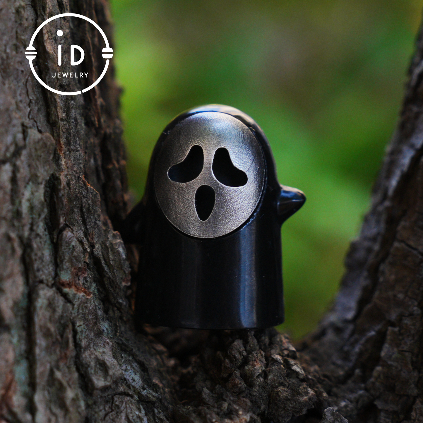 Lion Pendant in 925 Sterling Silver with Black Jade, Hand-Carved Totem-Style Necklace, Symbolic Gift in Mystical Fairytale Design