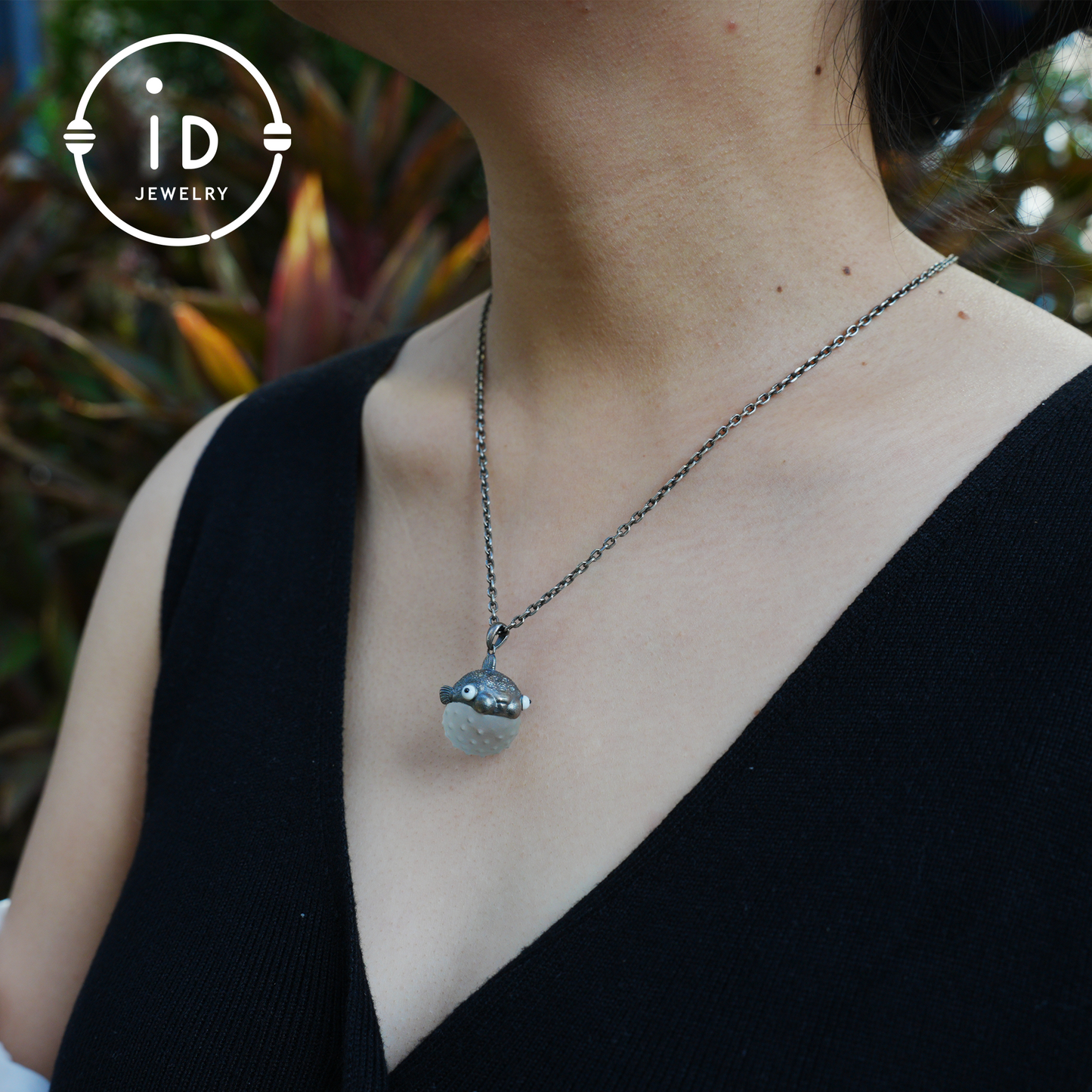 Pufferfish Pendant in White Crystal and 925 Silver, Oxidized, Animal Figurine Jewelry in Fairytale Style, Gift for Her or Decor