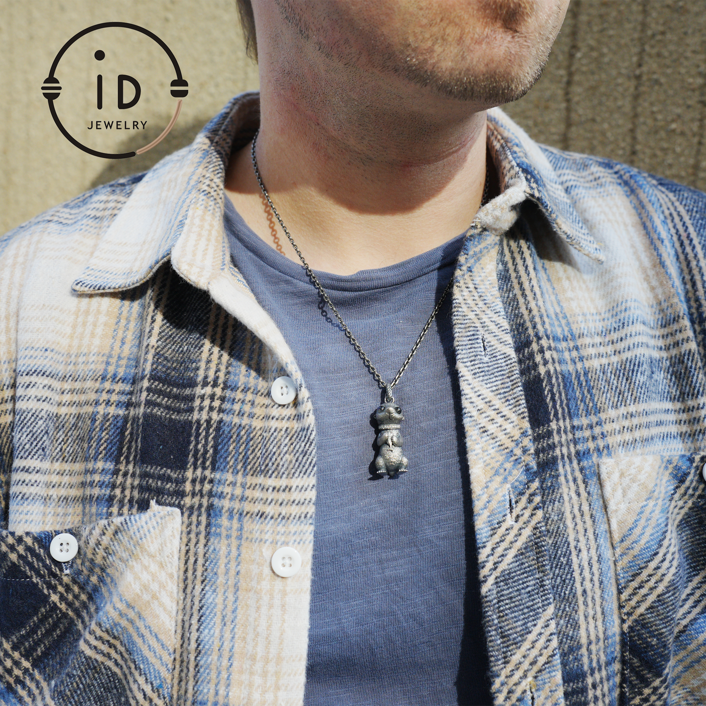 Gothic animal pendant with labradorite and zirconia in 925 silver, handmade vintage necklace in fairytale style, gift for her