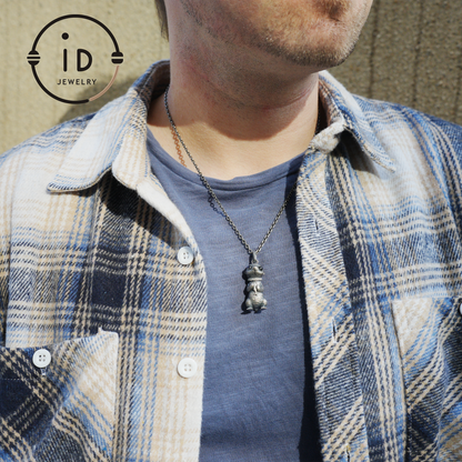 Gothic animal pendant with labradorite and zirconia in 925 silver, handmade vintage necklace in fairytale style, gift for her