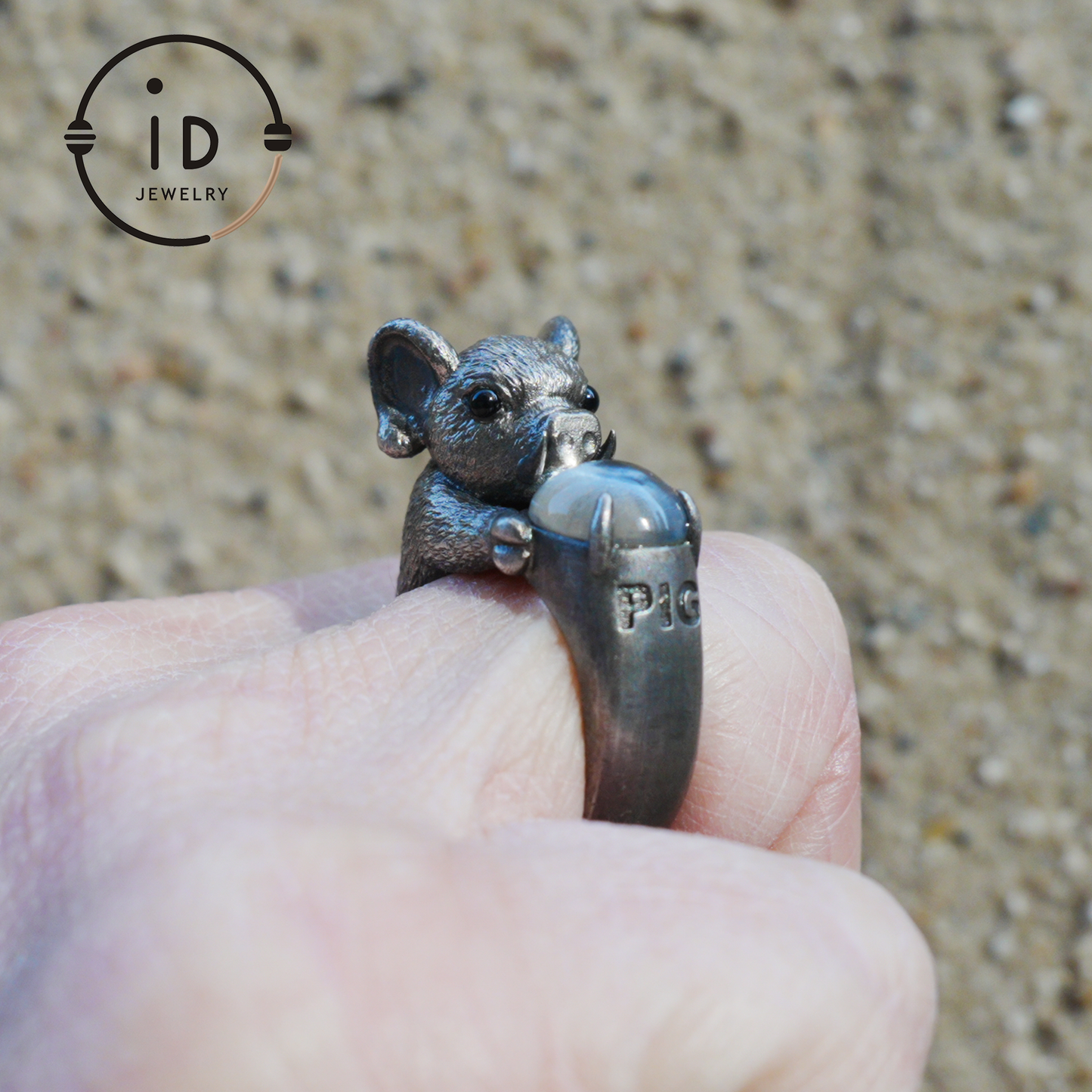 925 Sterling Silver Wild Boar Ring with Rock Crystal and Onyx, handmade animal ring in Gothic vintage style, gift idea for women and men.