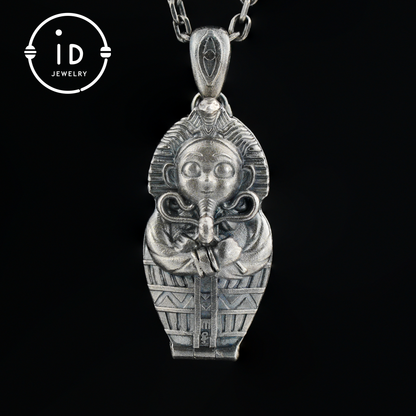 Gothic pendant in oxidized 925 silver with symbolic design, talisman for intuition and transformation, gift idea for her