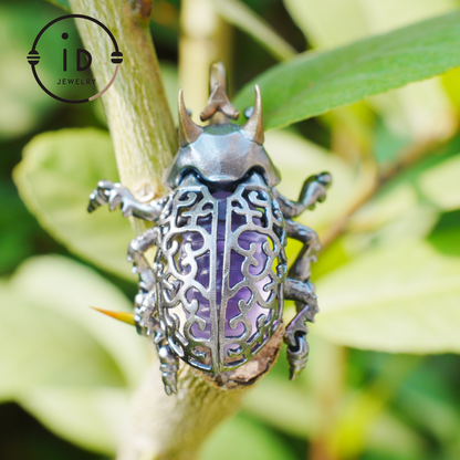 Gothic Amethyst Pendant with Movable Wings and Legs, Insect Jewelry in 925 Silver, Vintage Totem Necklace Gift for Her